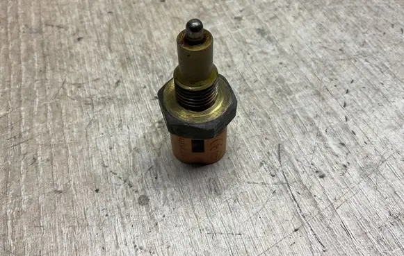 Renault Scenic I Reversing light switch sensor 7700422630