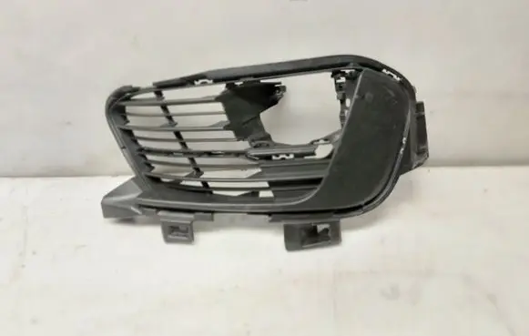Peugeot 308 Front bumper lower grill