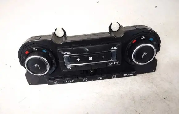 Skoda Octavia Mk2 (1Z) Climate control unit 3t0907044bs 5hb009749-85