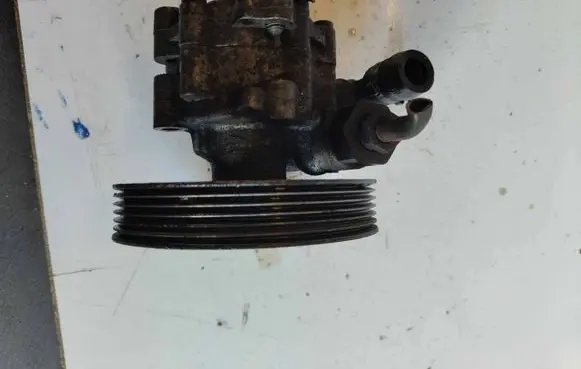 Citroen Xsara Picasso Power steering pump 9640830580 7617955506