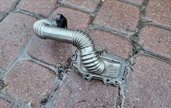 Opel Combo E EGR valve cooler GL372002