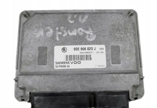 Skoda Roomster (5J) Engine control unit/module 03E906023J 5WP4049404