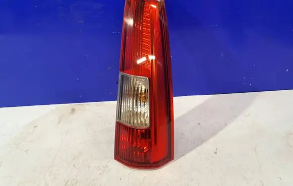 Volvo V70 Tailgate rear/tail lights 9154494 9483689