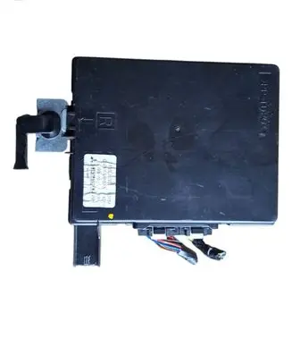 Peugeot 4007 Fan control module 7820A055