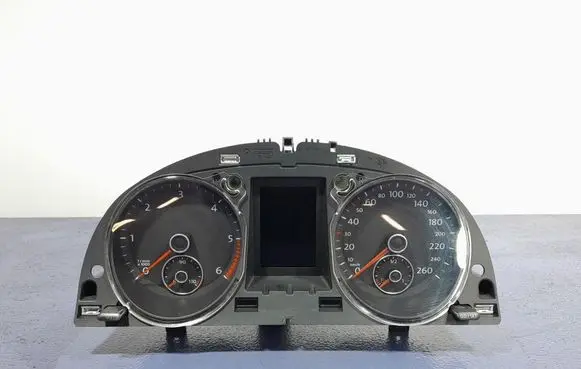 Speedometer (instrument cluster)