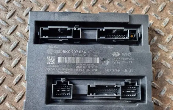 Audi A5 8T 8F Comfort/convenience module 8K0907064JE