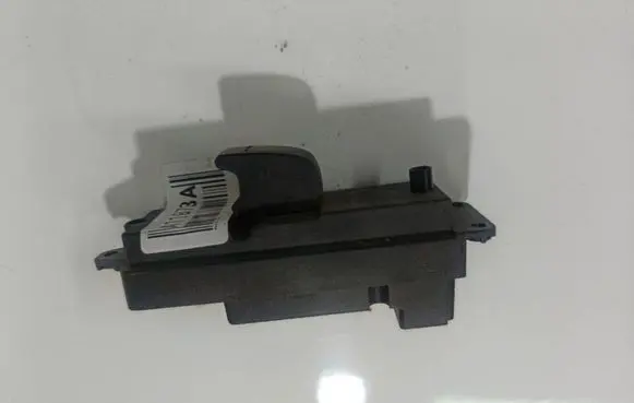 Mazda 3 I Electric window control switch 03123110BP4L