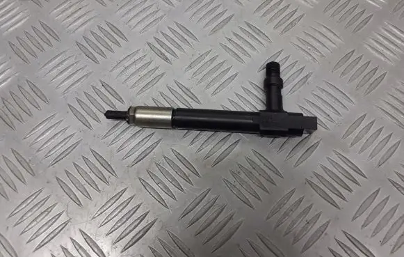 Mazda Premacy Fuel injector 7390