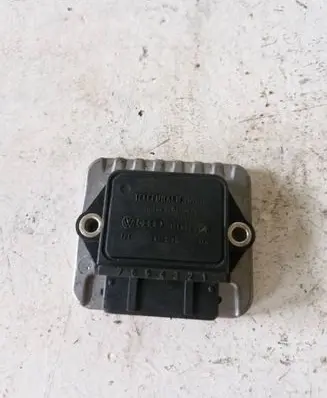 Audi 80 90 B3 Ignition amplifier control unit 191906351b 539373L
