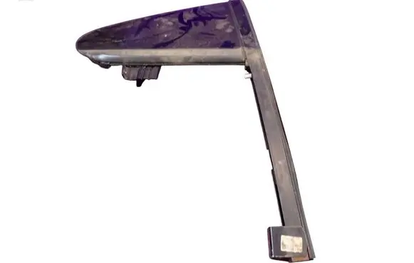 Volkswagen PASSAT CC Front door window glass four-door