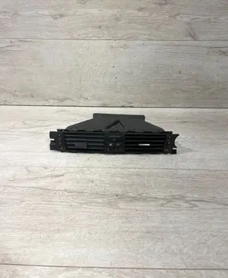 BMW 3 E90 E91 Dash center air vent grill 144821