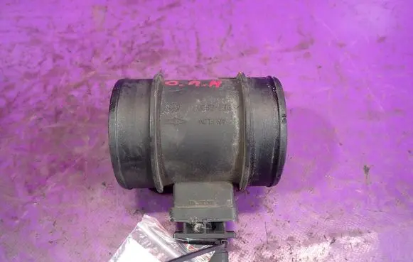 Opel Astra H Mass air flow meter 