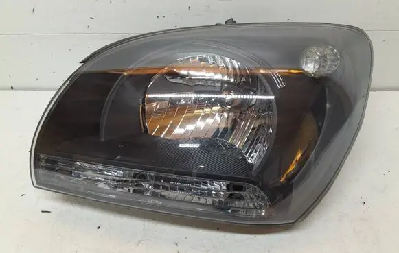 KIA Sportage Headlight/headlamp 921010Z010 1ED009782