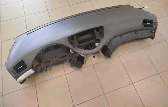 Subaru B9 Tribeca Dashboard 66204XA01A 66203XA02A