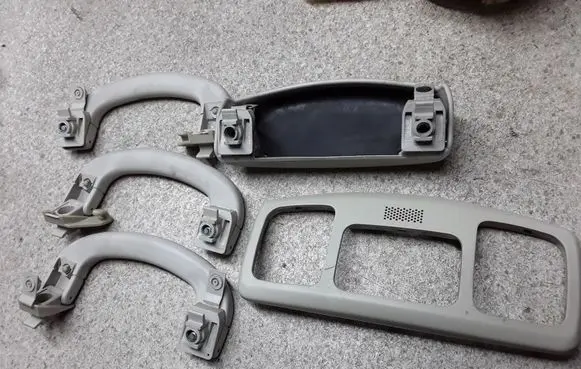 Fiat Croma A set of handles for the ceiling 735316712