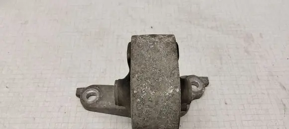 Subaru Outback Engine mount bracket 1F0314 1F0309 1F1297