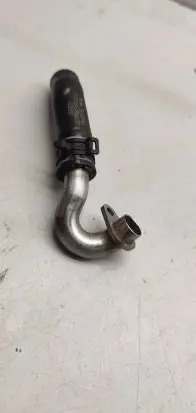 Volkswagen PASSAT B8 Engine coolant pipe/hose 04L121058ae
