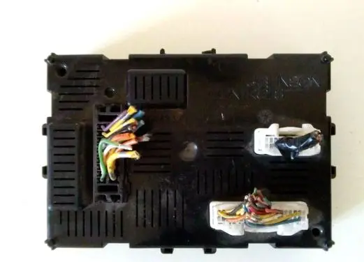 Nissan Note (E11) Comfort/convenience module 284B2BC52A BCML2NP