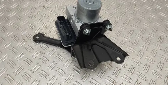 Toyota Yaris XP210 ABS Pump 445400D781