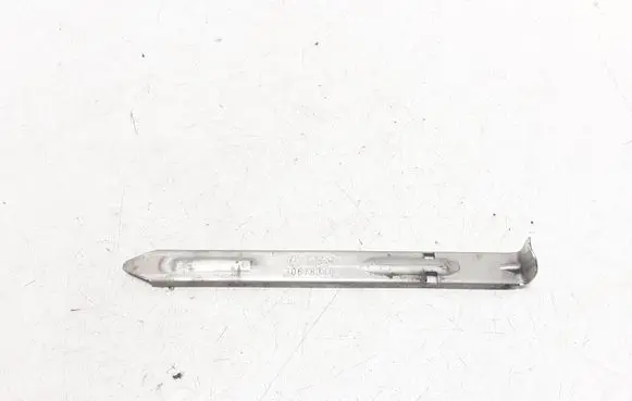 Volvo S80 Headlight/headlamp mounting bracket 30678340