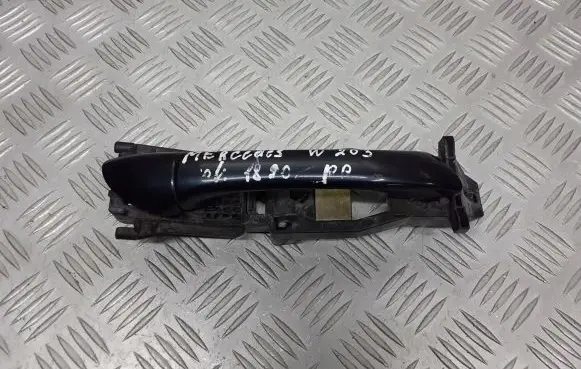 Mercedes-Benz C W203 Front door exterior handle/bracket 