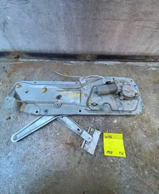 Volvo 850 Front door window regulator with motor 9133483