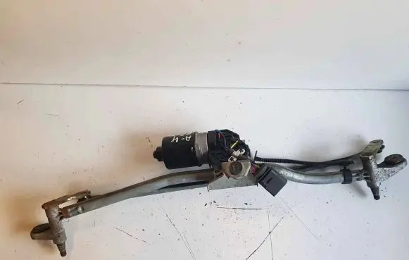 Audi A4 S4 B7 8E 8H Front wiper linkage and motor 8E1955023D 3397020697