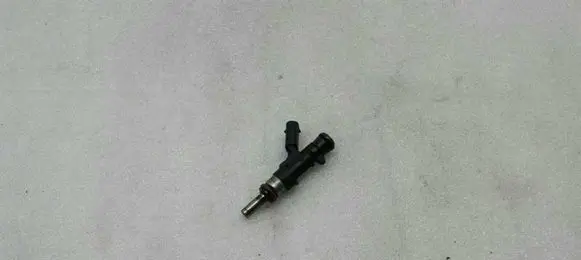 Mercedes-Benz S AMG W221 Fuel injector A1560780023