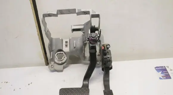 Audi A4 S4 B8 8K Pedal assembly 8K1723523
