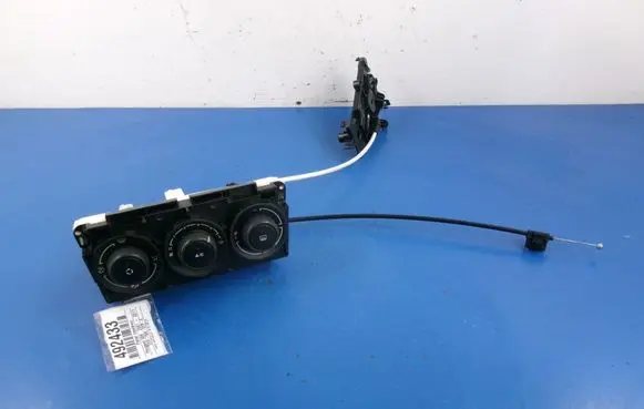 Peugeot 308 Climate control unit 69940002