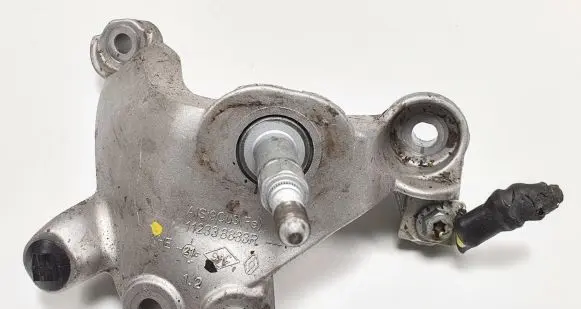 Dacia Sandero Gearbox mounting bracket 112338883R