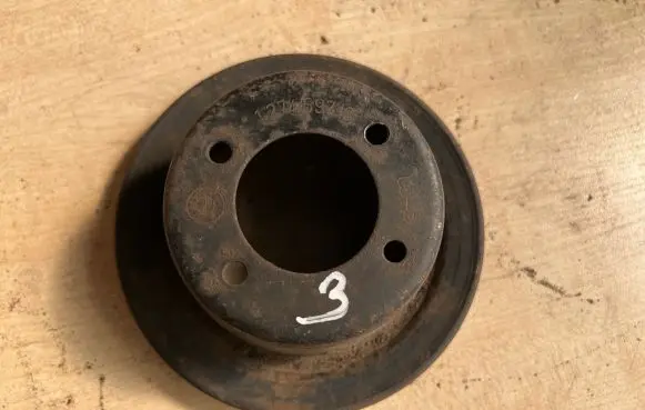 BMW 3 E30 Water pump pulley 12745973