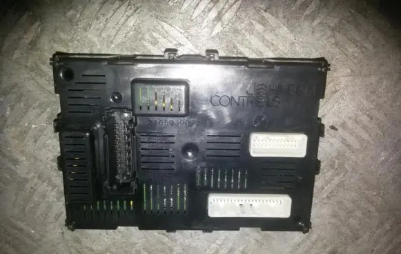 Nissan Micra Comfort/convenience module 284b2ax620 bcml2n-21676270-2a
