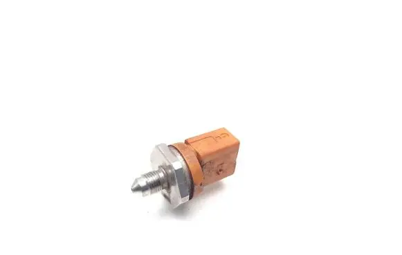 Seat Ibiza IV (6J,6P) Fuel pressure sensor 