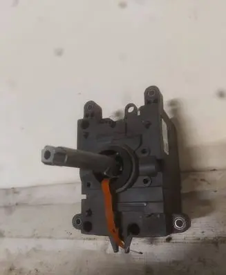 Jaguar XF Door control unit/module 1002519600 9239508