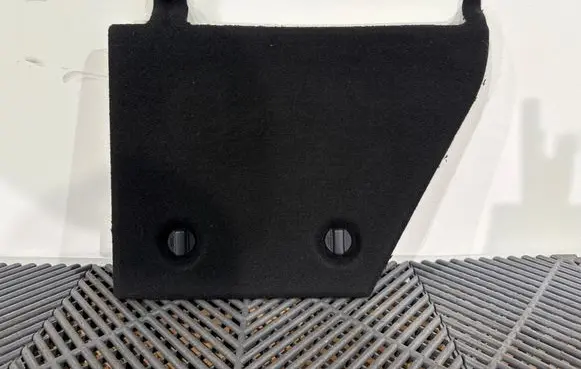 Trunk/boot lower side trim panel