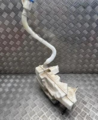 Land Rover Discovery Sport Windshield washer fluid reservoir/tank BJ3217B613AD 101549M 21092015