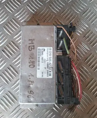 Mercedes-Benz C W202 ABS control unit/module 0195454232K06 FD96M07 AVU6G24E96
