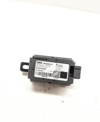 BMW 5 G30 G31 G38 Door central lock control unit/module 6844045
