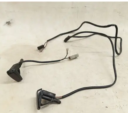 Mercedes-Benz E W124 Windshield washer spray nozzle 1248601547 1248601647 1248601747