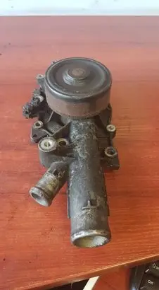 Mercedes-Benz E W210 Water pump 6112010310