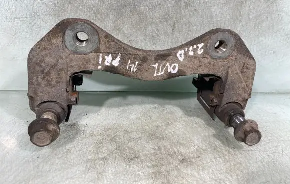Mitsubishi Outlander Front Brake Caliper Pad/Carrier 