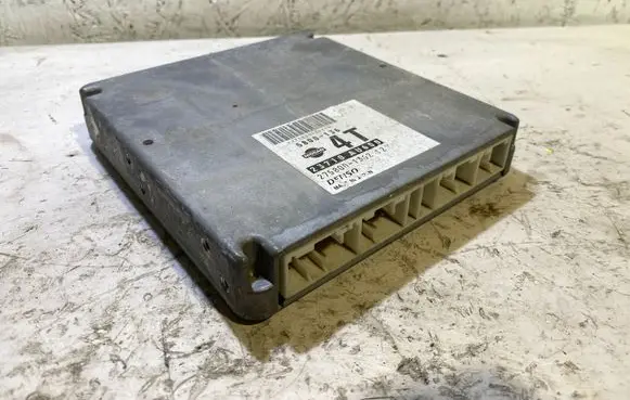 Nissan Primera Engine control unit/module 23710AU600 5800136 2758001362