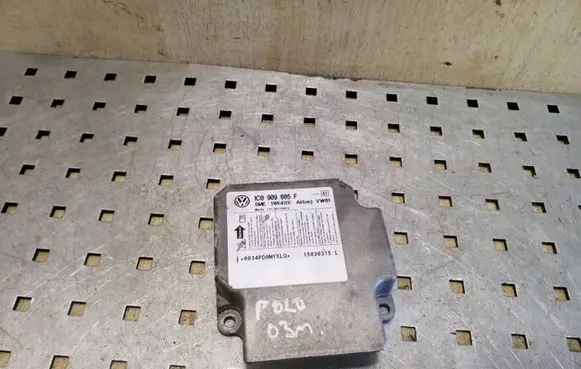 Volkswagen Polo Airbag control unit/module 1C0909605F 5WK43131
