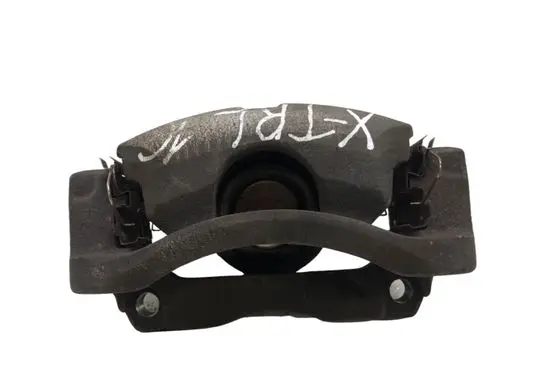 Nissan X-Trail T32 Front brake caliper
