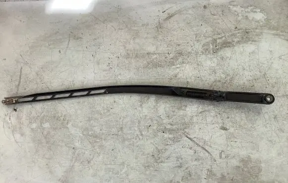 Audi A3 S3 8P Front wiper blade arm
