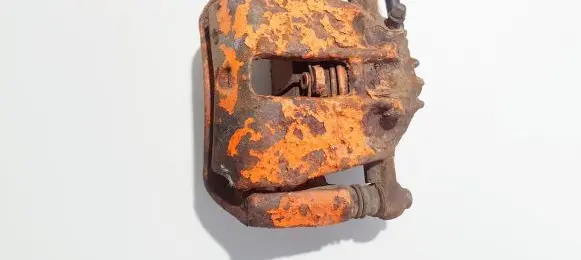Mitsubishi Carisma Front brake caliper