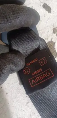 Peugeot 307 Middle seatbelt (rear) 040065