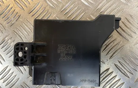 Toyota Urban Cruiser (XP110) Other control units/modules 8865052630 1777000222