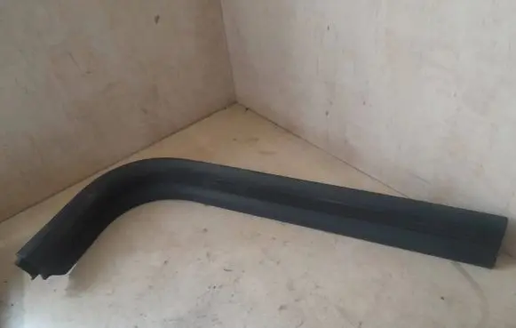 Volvo V50 Front sill trim cover 8641784 11137